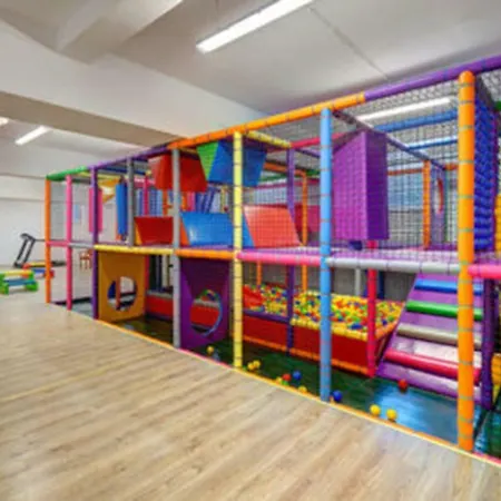 Rajska Plaza Basen Odkryty Brodziki Basen Kryty Plac Zabaw Animacje * Poddąbie