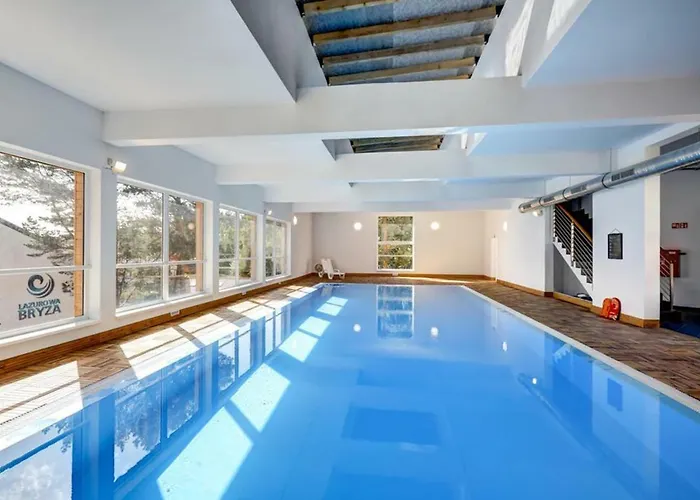 Rajska Plaza Basen Odkryty Brodziki Basen Kryty Plac Zabaw Animacje Daire