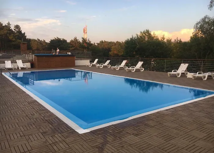 Rajska Plaza Basen Odkryty Brodziki Basen Kryty Plac Zabaw Animacje Daire